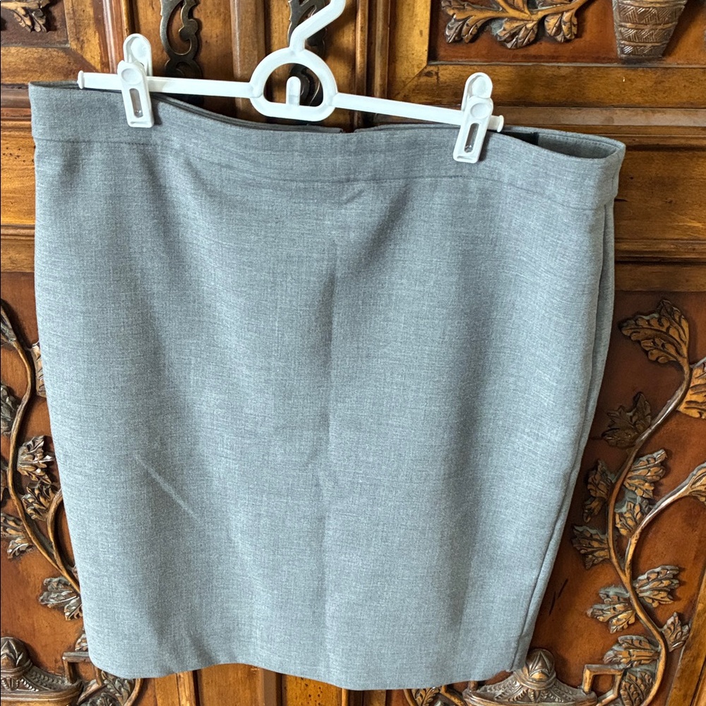 J. Crew 365 No. 2 Classic Gray Pencil Skirt Size 12P